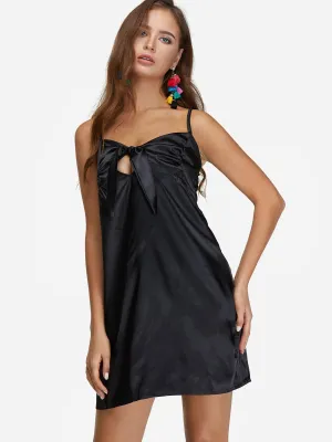 Wholesale Black V-Neck Sleeveless Backless Bowknot Dresses
